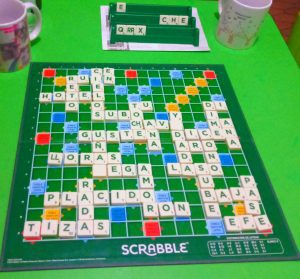 Lee más sobre el artículo Como se juega a Scrabble: Guía y reglas